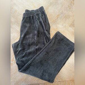 Lands’ End Gray Corduroy Pants Large(14-16) Pull On Waist36” Inseam 30” Pockets